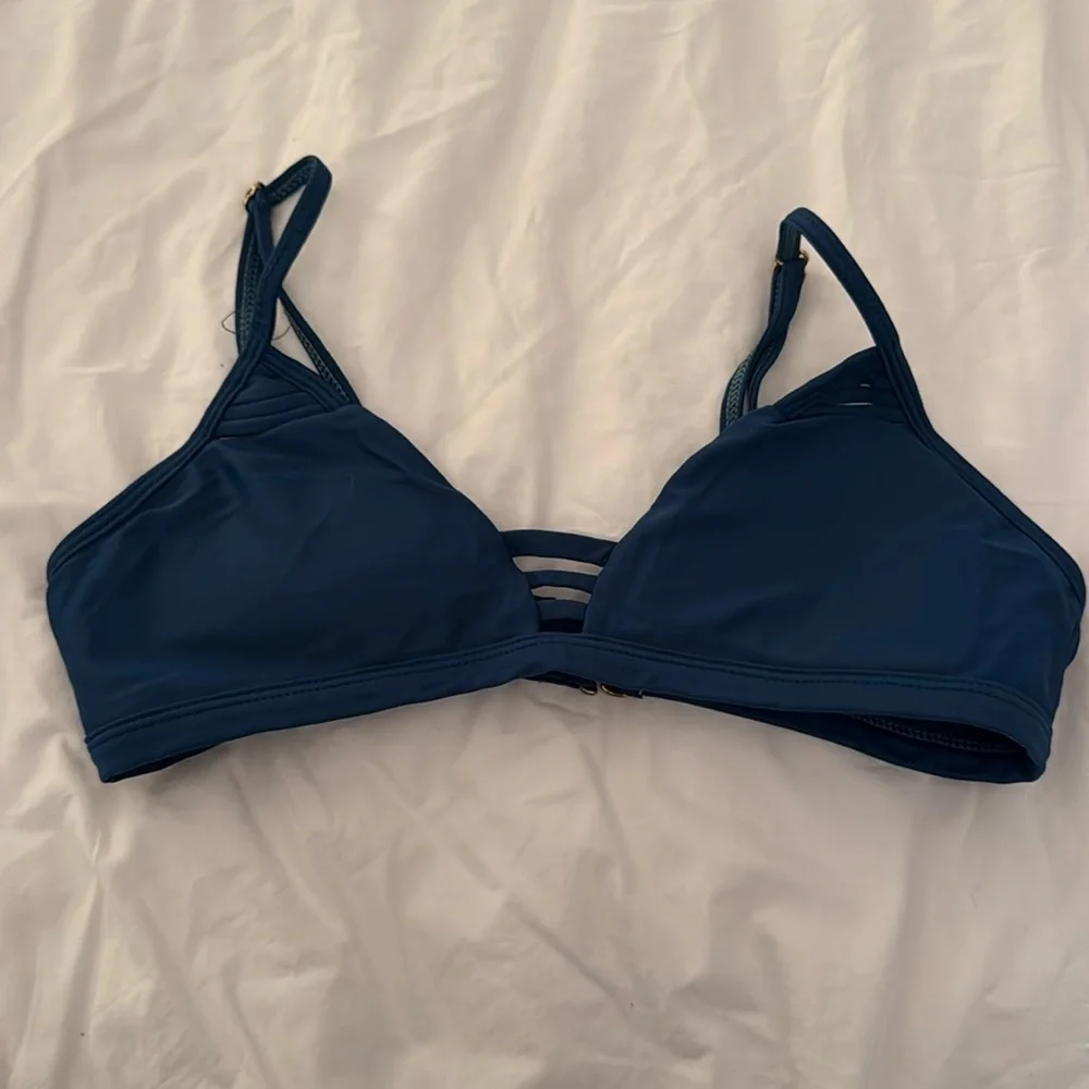Issa de mar bikini top